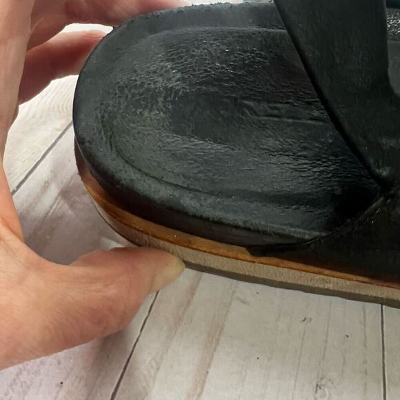 Merrell  Juno Buckle Black Ankle Strap Sandals Sz 8 - Picture 3 of 10